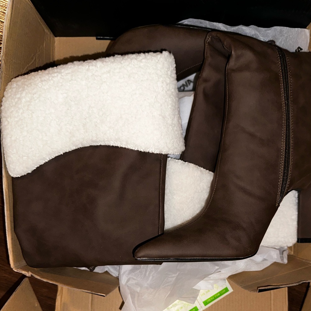A Fine Time Knee High Heeled Boots